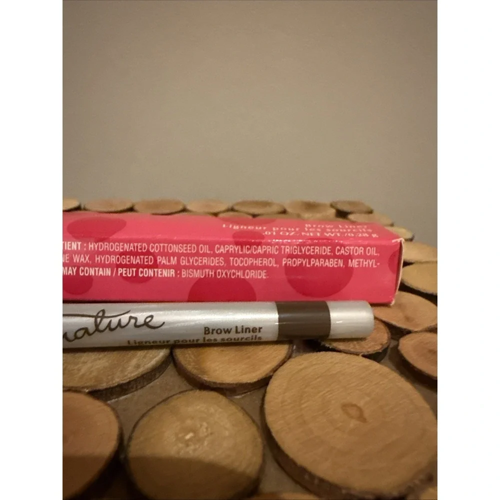 Mary Kay MK Signature Brow Liner Pencil .01 oz / 0.28 g‎ CHESTNUT 9153